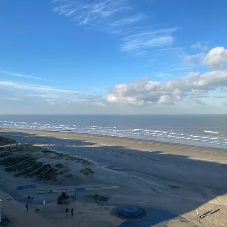 Casino C With Frontal View Apartment Nieuwpoort