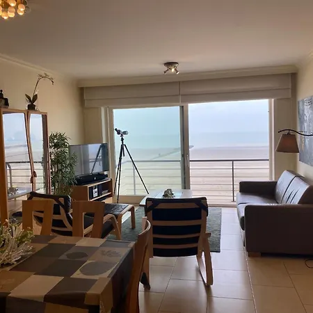 Casino C With Frontal View Apartment